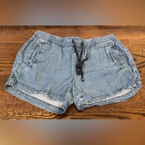 Splendid. Size Small